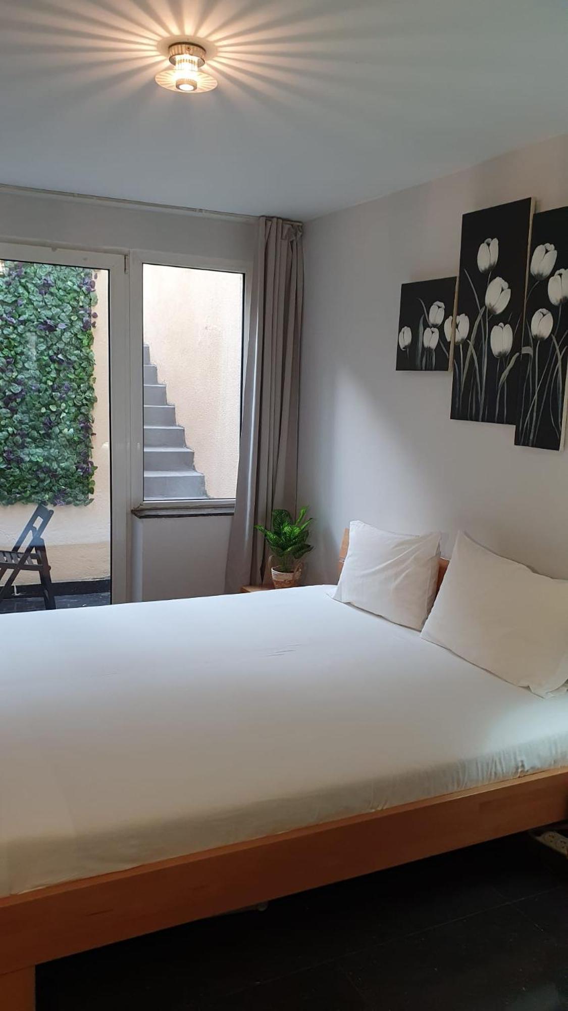 Guesthouse Marie Therese Bryssel Exteriör bild